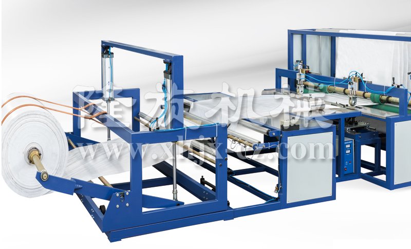 XHRQ-2200集裝袋布自動(dòng)熱切機(jī)